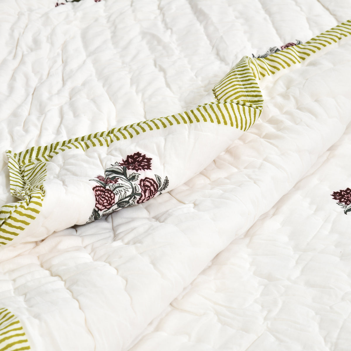 Homeloomers Premium Cotton Rajai with Floral Print & Green Striped Border | Elegant, Soft & Cozy Winter Quilt
