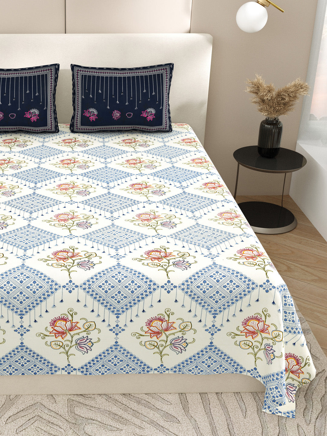 Berry_Blue_Bedsheet