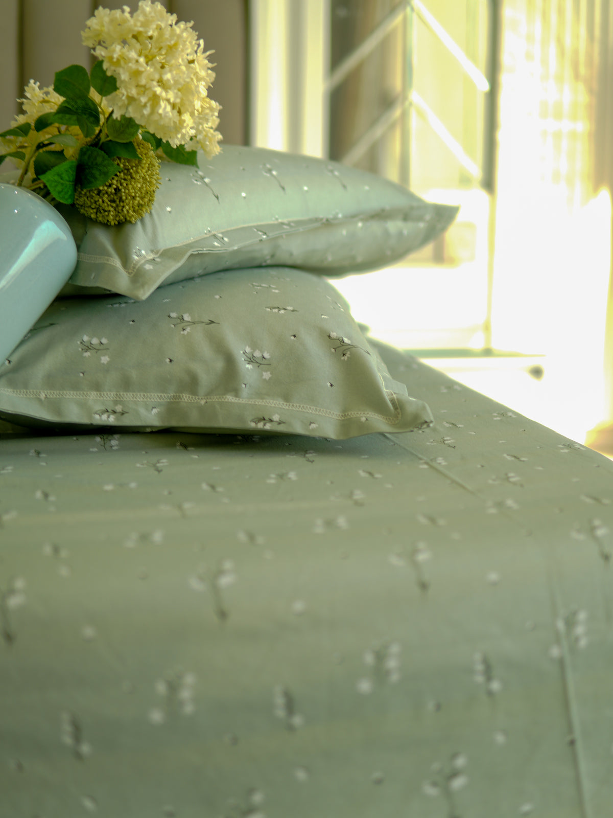 Pillow_Covers_Bedsheet_Light Green