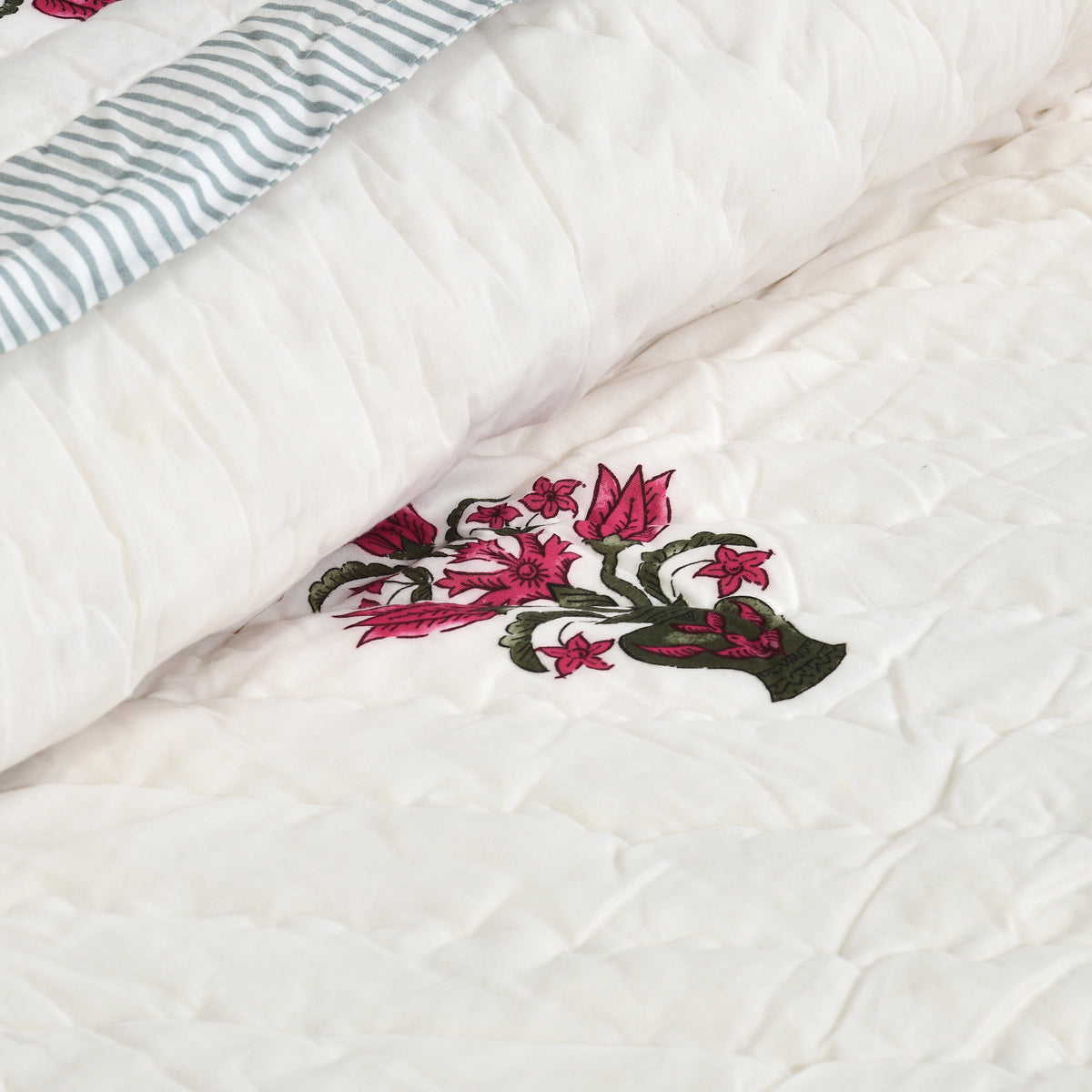 Homeloomers Premium Cotton Rajai with Floral Print & Elegant Striped Border | Soft, Cozy & Stylish Quilt for Winter