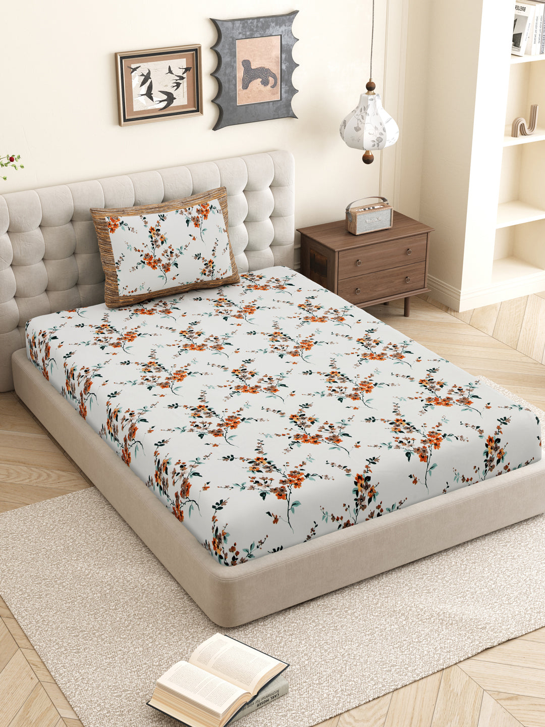 Brown_Bedsheet_With_Pillow_Covers