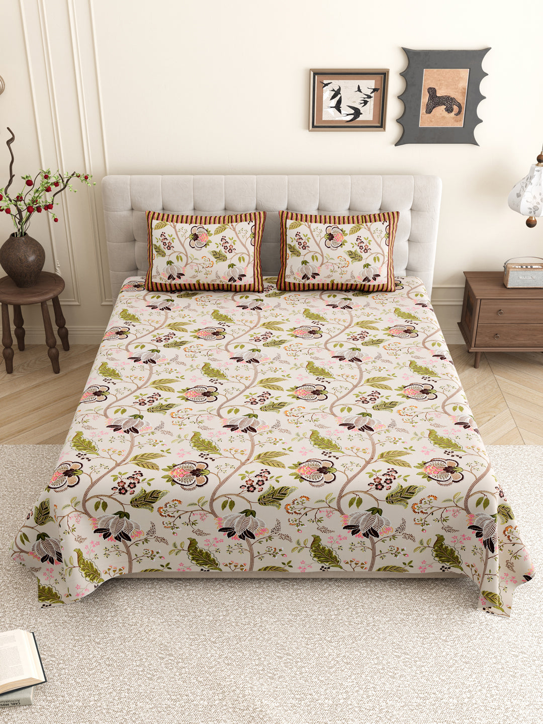 Floral_Bedsheet_Pattern_Wth_Pillow_Covrs_Pink