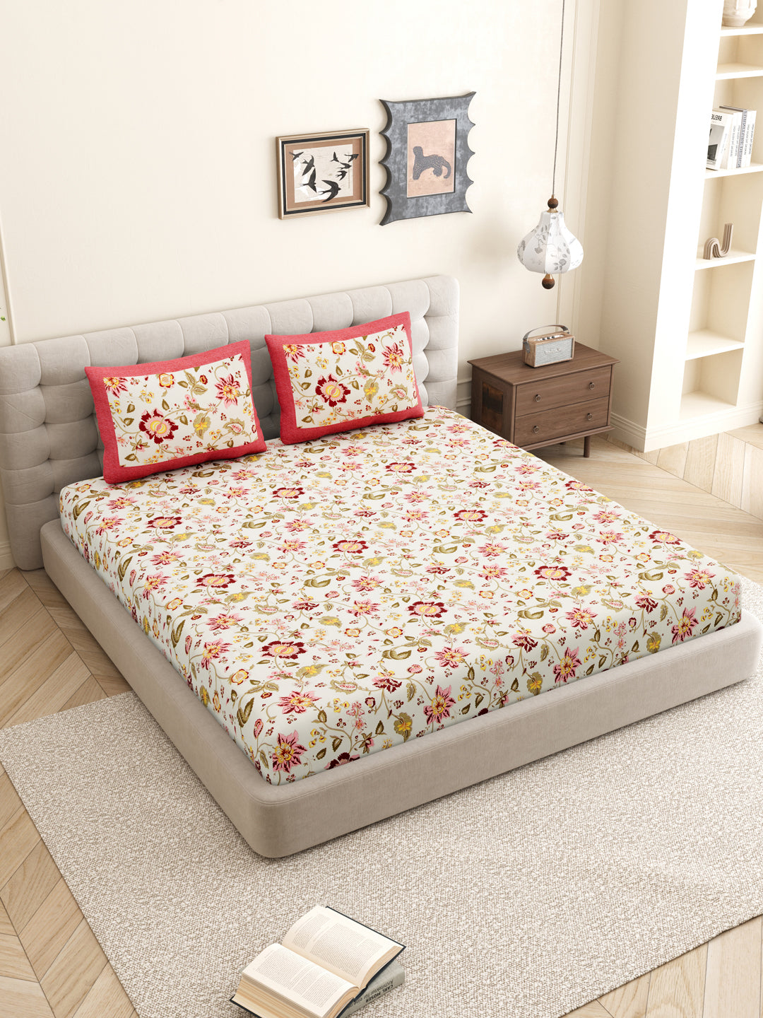 Floral_Bedsheet_with_Pillow_Covers_Red