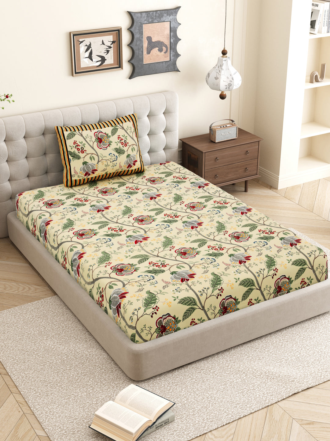 Yellow_Bedsheet_with_Pillow_Cover
