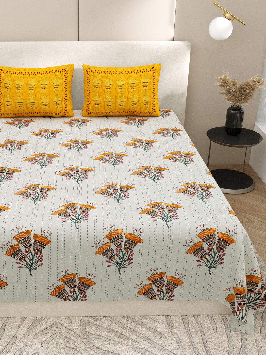Graceful_Yellow_Bell_Glory_Bedsheet